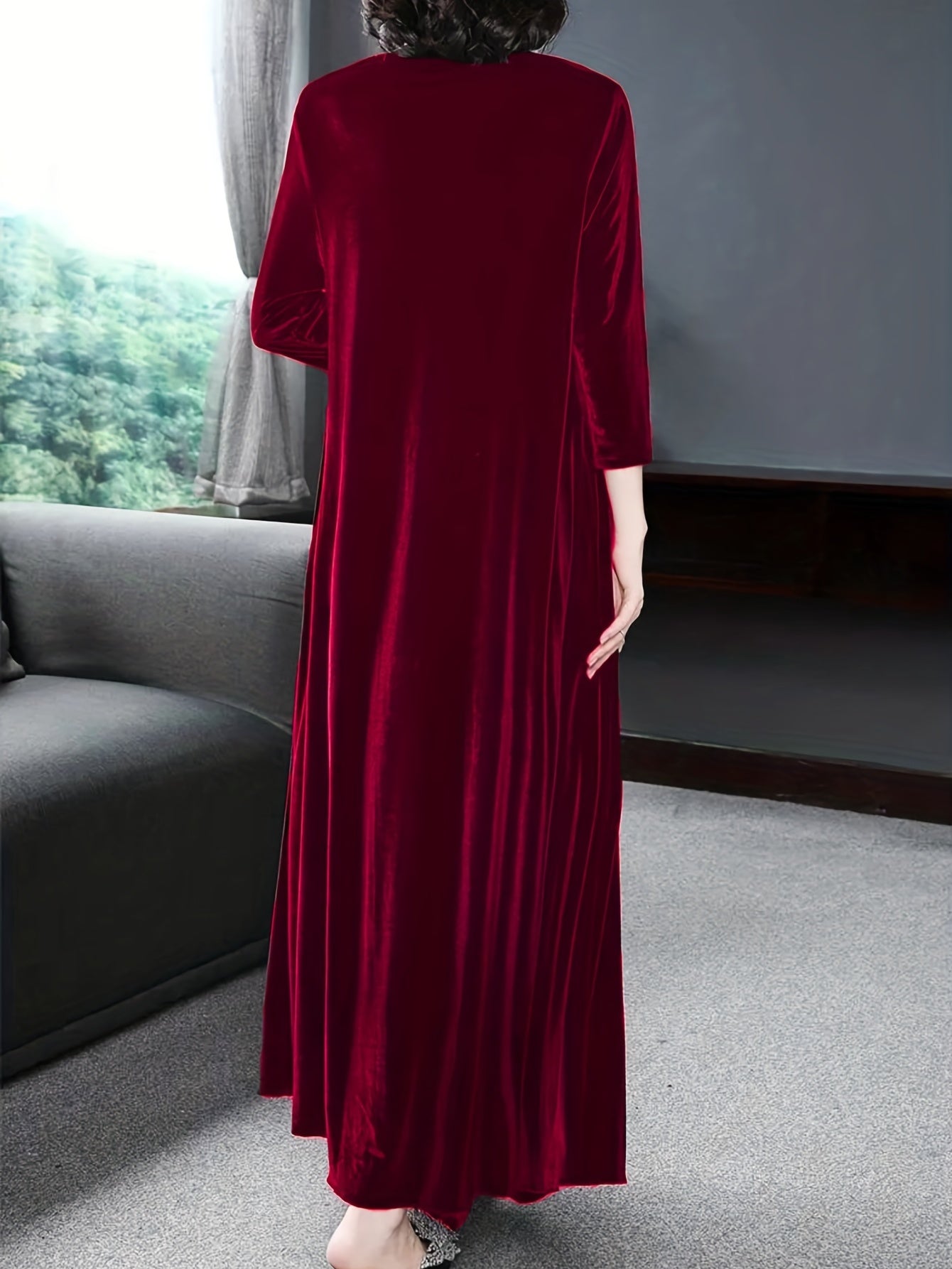 Plus Size Elegant Velvet Dress - Women's Long Sleeve Round Neck Loose Maxi Dresses for Special Occasions