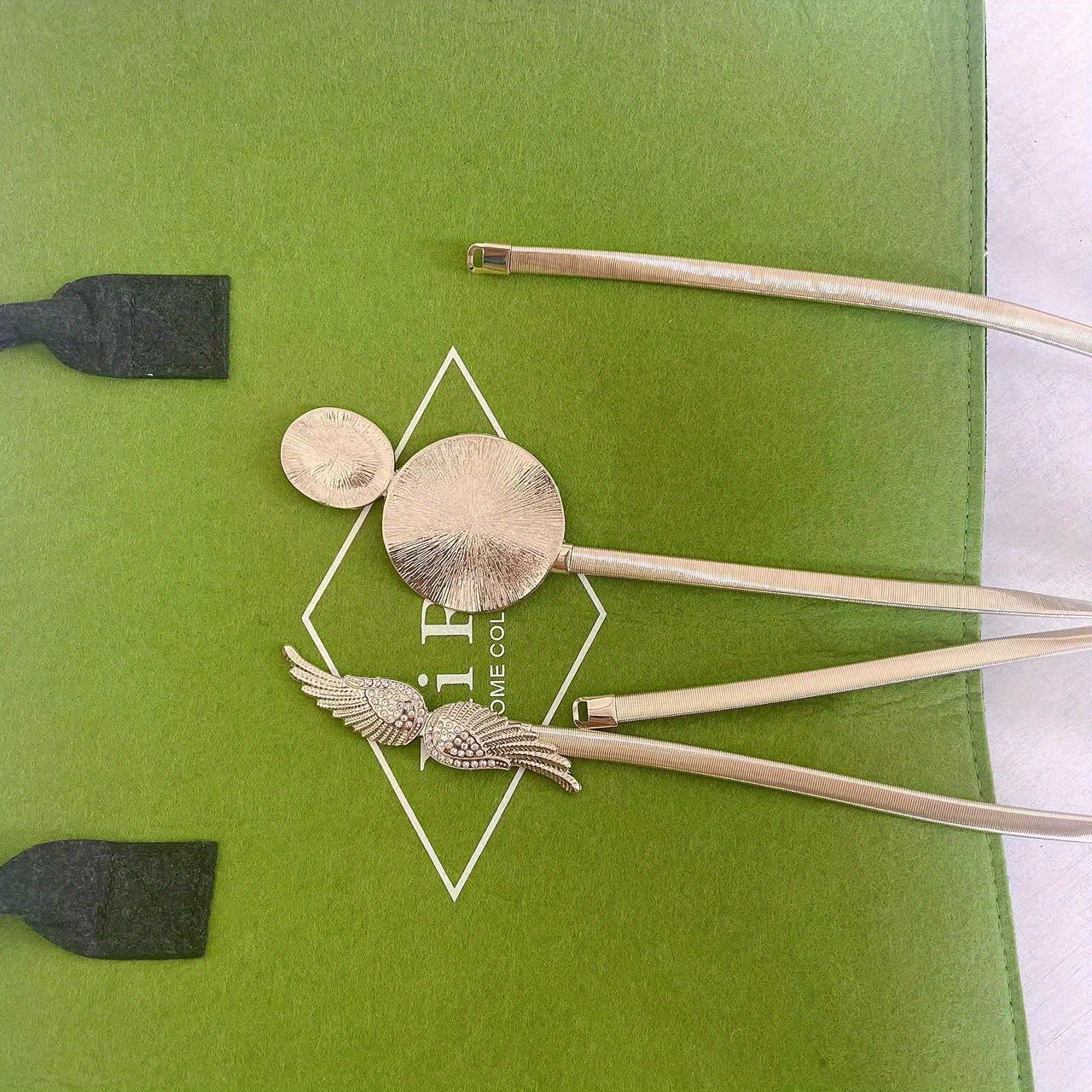 Elegant Golden Double Circle Elastic Belt for Dresses and Coats - Trendy and Stylish Waistband