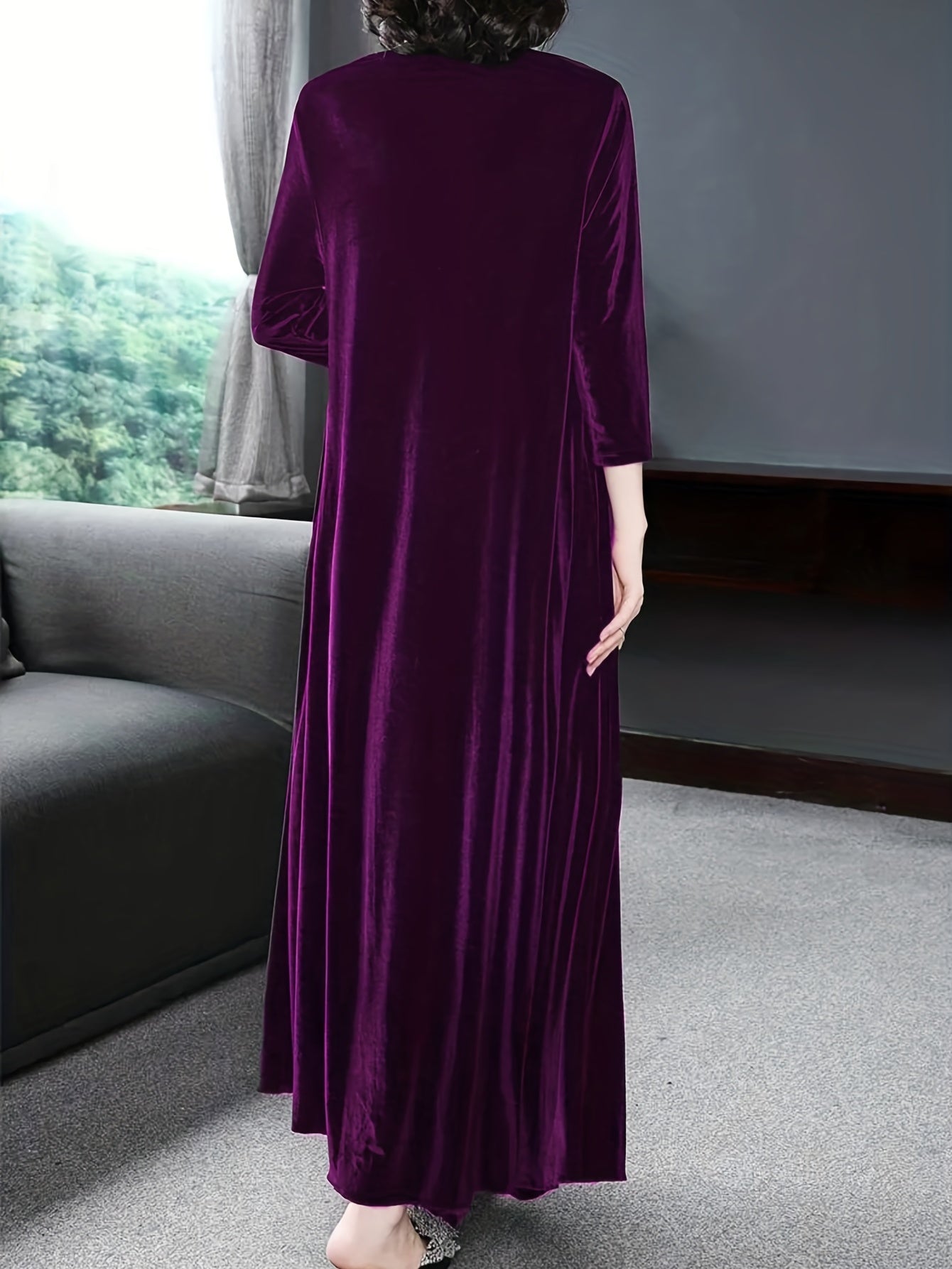 Plus Size Elegant Velvet Dress - Women's Long Sleeve Round Neck Loose Maxi Dresses for Special Occasions